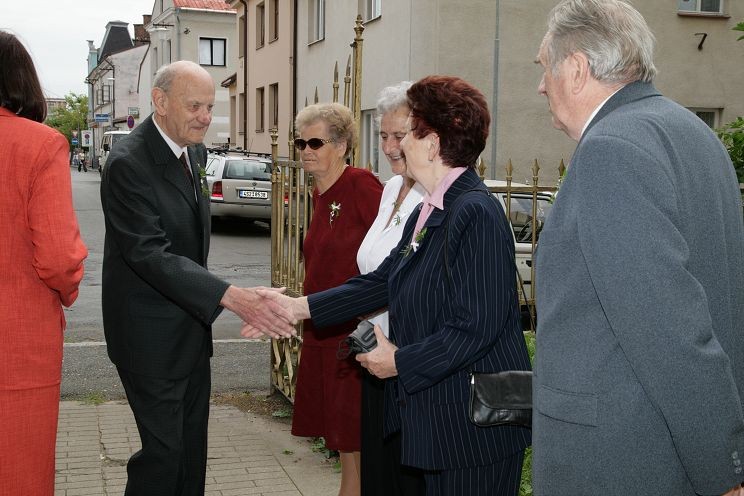 img00005.jpg